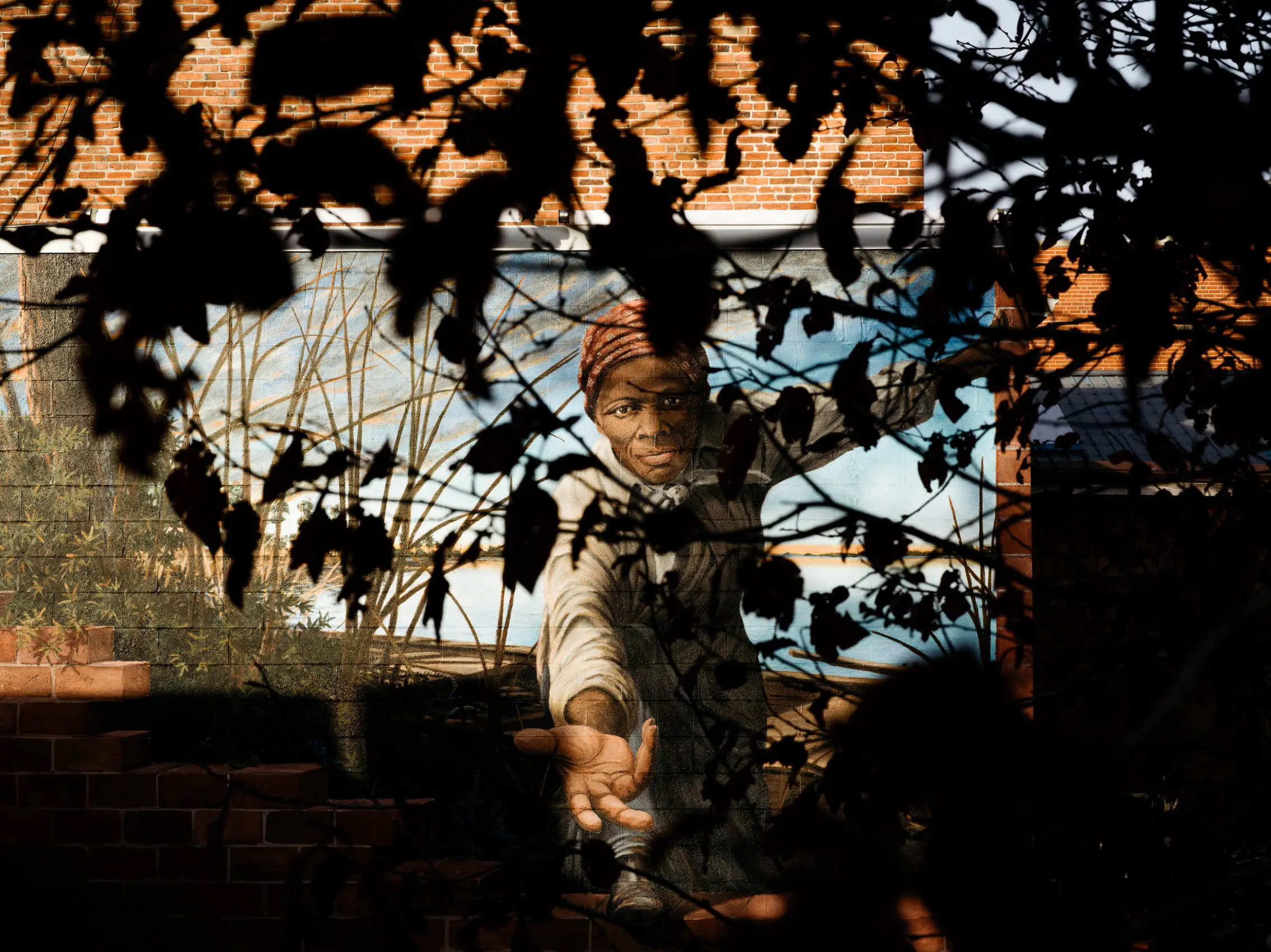 A mural of Harriet Tubman called Take My Hand.